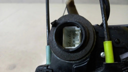 FECHADURA TRASEIRA DIREITA TOYOTA COROLLA 2009 A 2012