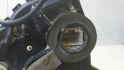 FECHADURA DIANTEIRA DIREITA TOYOTA COROLLA 2009 A 2012