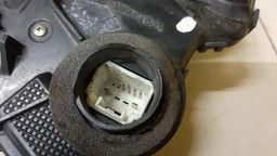 FECHADURA DIANTEIRA ESQUERDA TOYOTA COROLLA 2005