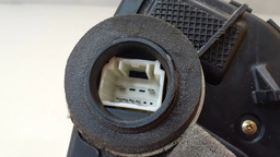 FECHADURA DIANTEIRA ESQUERDA TOYOTA COROLLA 2005 A 2008