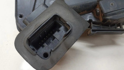 FECHADURA TRASEIRA DIREITA ELÉTRICA VW JETTA 2014