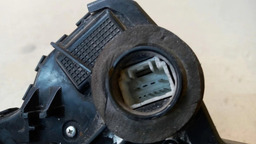 FECHADURA DIANTEIRA DIREITA TOYOTA COROLLA 2009 A 2012 (2)