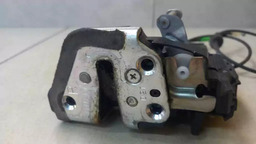 FECHADURA TRASEIRA DIREITO ELÉTRICA TOYOTA RAV4 2014 2015