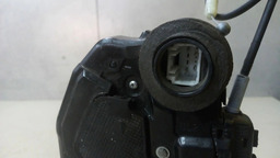 FECHADURA TRASEIRA ESQUERDA TOYOTA COROLLA 2009 A 2012