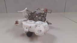 FECHADURA DIANTEIRA DIREITA ELÉTRICA TOYOTA ETIOS 2017