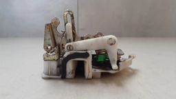 FECHADURA TRASEIRA ESQUERDA HONDA FIT 2004