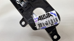 MAÇANETA INTERNA DIANTEIRO DIREITO NISSAN SENTRA 2015 A 2019 DIANTEIRA