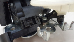 FECHADURA PORTA MALAS VW JETTA 2014