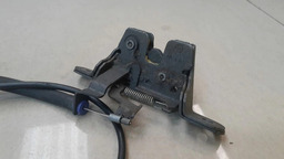 FECHADURA C/ CABO BANCO TRASEIRO E. VW JETTA TSI 2011 2012