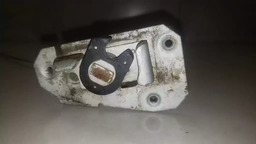 FECHADURA DIREITA TAMPA TRASEIRA VW SAVEIRO CROSS 2018