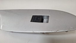 BOTÃO VIDRO ELÉTRICO DIANTEIRO DIREITO TOYOTA COROLLA 2013