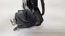 FECHADURA NISSAN MARCH 2012 A 2015 TRASEIRO DIREITO