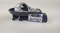 MAÇANETA INTERNA DIANTEIRO ESQUERDO NISSAN MARCH 2014 A 2017 DIANTEIRA