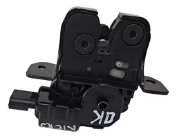 Fechadura Tampa Traseira Nissan Kickis 2017 2018