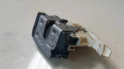 FECHADURA DIANTEIRA ESQUERDA MERCEDES C180 2011 A 2014