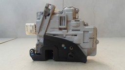 FECHADURA TRASEIRA DIREITA AUDI A3 2010