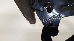 BRAÇO DOBRADIÇA ESQUERDO CAPO PORSCHE CAYENNE 3.0 2018 2019