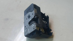 FECHADURA DIANTEIRO E. CHEVROLET ZAFIRA 2001 A 2004 (1)