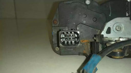 FECHADURA PORTA TRASEIRA ESQUERDA GM CAPTIVA 2011