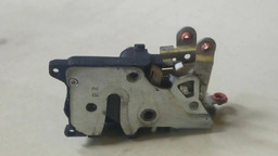 FECHADURA DIANTEIRA DIREITO CHEVROLET S10 2010 A 2011