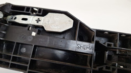 MAÇANETA EXTERNA TRASEIRO ESQUERDA NISSAN VERSA  2012 2013 TRASEIRA