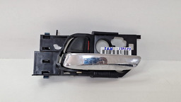 MAÇANETA INTERNA TRASEIRO ESQUERDO HONDA HRV 2015 2019 TRASEIRA