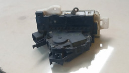 FECHADURA TRASEIRO DIREITO FORD FOCUS 1997 A 2000 (1)