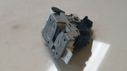 FECHADURA TRASEIRO DIREITO FORD FOCUS 1997 A 2000 (1)