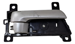 MAÇANETA INTERNA DIANTEIRO D KIA SORENTO 2010 A 2013 (2) DIANTEIRA