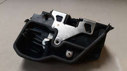 FECHADURA TRASEIRA ESQUERDA BMW 320I 2016