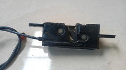 FECHADURA TAMPA TRASEIRA BMW X5 2000 2001 2002 2003