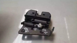 FECHADURA BANCO TRASEIRO D BMW 328I 2013 A 2016 PRETO