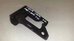 TRAVA CAPÔ MERCEDES C200 CGI 2011