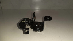 TRAVA PORTA MALAS NISSAN VERSA 2019 ORIGINAL