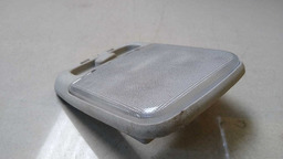 LUZ TETO CORTESIA NISSAN SENTRA 2012