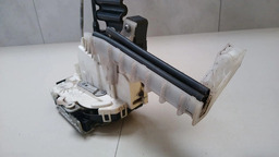 FECHADURA TRASEIRO DIREITA JEEP GRAN CHEROKEE 2015