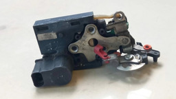 FECHADURA TRASEIRO ESQUERDO CHEVROLET S10 1995 A 1998 (1)