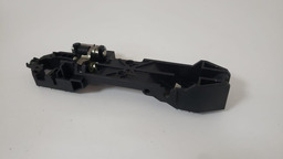 MAÇANETA DIANTEIRO ESQUERDO NISSAN LIVINA 2008 A 2012 DIANTEIRA