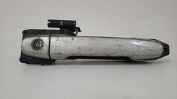 MAÇANETA EXTERNA DIANTEIRA DIREITA TOYOTA HILUX 2005 A 2015