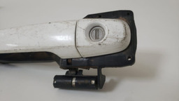 MAÇANETA EXTERNA DIANTEIRA DIREITA TOYOTA HILUX 2005 A 2015