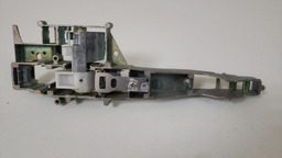 CAVALETE MAÇANETA PORTA DIANTEIRO E PEUGEOT 208 2013 A 2016 DIANTEIRA