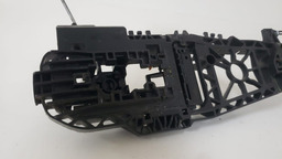 MAÇANETA PORTA DIANTEIRA ESQUERDA FIAT TORO 2016 A 2021 DIANTEIRA