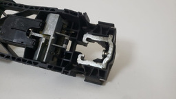 CAVALETE MAÇANETA DIANTEIRA ESQUERDO VW JETTA 2011 A 2015