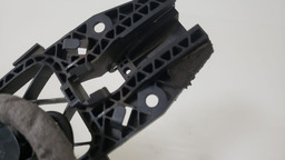 CAVALETE MAÇANETA DIANTEIRA ESQUERDO VW JETTA 2011 A 2015