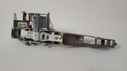 CAVALETE MAÇANETA D.E CITROEN AIRCROSS 2013 A 2016