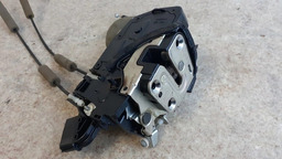 FECHADURA TRASEIRO DIREITO NISSAN LIVINA 2009