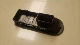 MOLDURA BOTÃO DIANTEIRO DIREITO RENAULT LOGAN 2011 A 2013