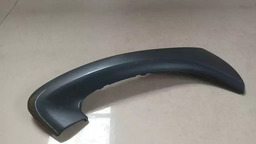 MOLDURA PUXADOR PORTA TRASEIRA ESQUERDA RENAULT DUSTER 2014 CINZA-ESCURO