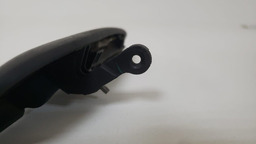 MAÇANETA EXTERNA DIANTEIRA ESQUERDA GM ONIX 2013 A 2016