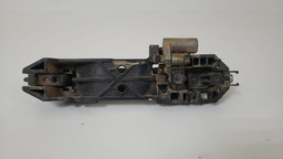 MAÇANETA EXTERNA TRASEIRA DIREITA NISSAN LIVINA 2008 A 2011